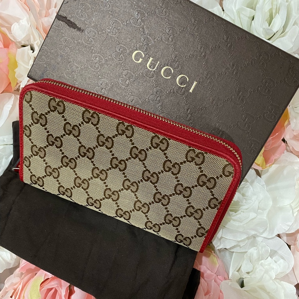 Gucci GG Canvas and Leather Zippy Wallet